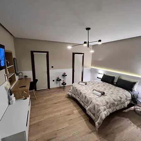 Hotel Rooms-fine Living