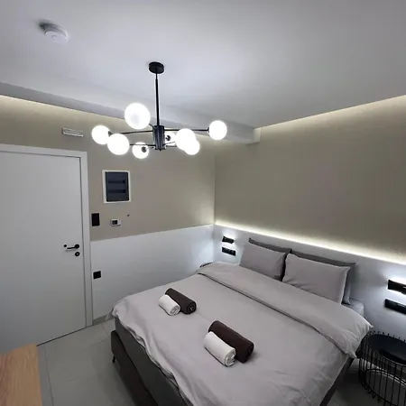 Hotel Rooms-fine Living