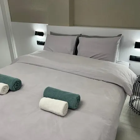 Hotel Rooms-fine Living